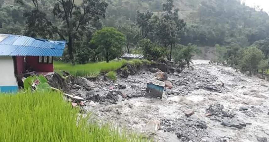 गोलञ्जोरमा बाढीपहिरोबाट ३१ घरमा क्षति