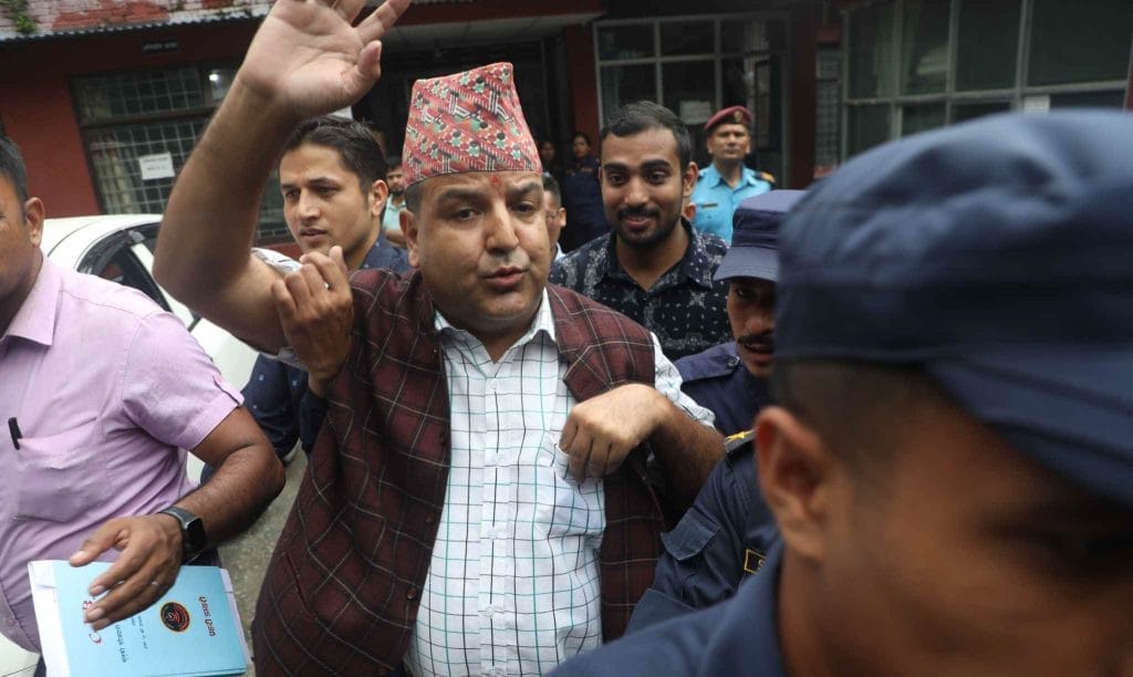 डा. सुनील शर्मालाई थुनामा नराख्न जिल्ला अदालतको आदेश