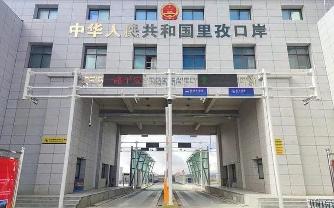 प्रधानमन्त्रीको चीन भ्रमणको अवसरमा नयाँ व्यापारिक मार्ग सञ्चालनमा