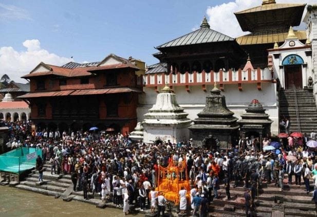 स्वर्गीय नेम्वाङको राजकीय सम्मानका साथ अन्त्येष्टि