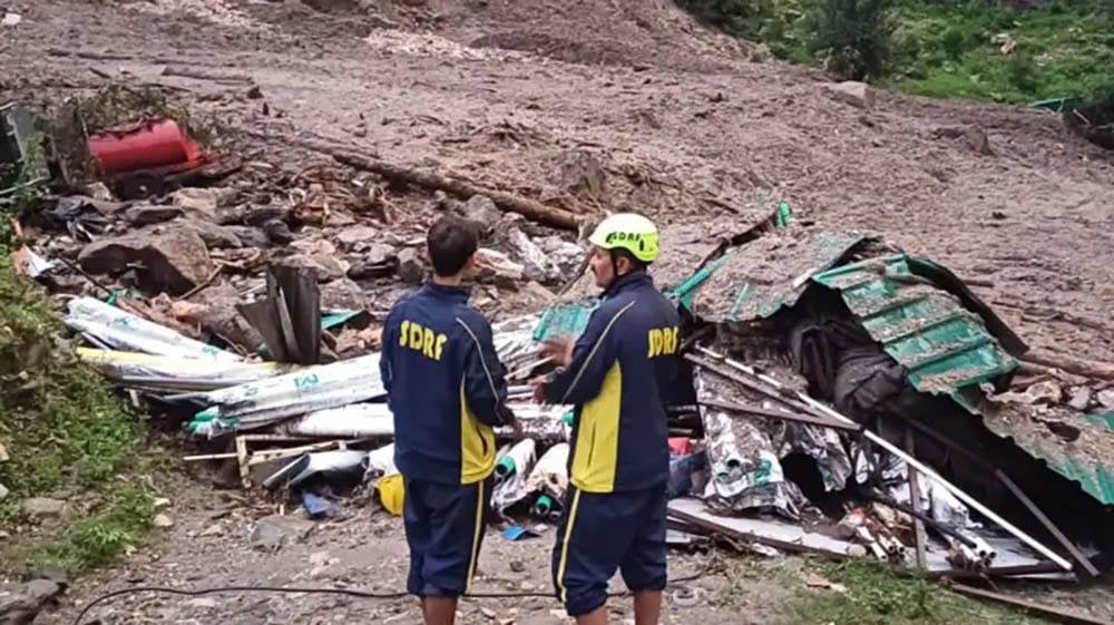 भारतको उत्तराखण्डमा पहिरो जाँदा नौ कामदार बेपत्ता