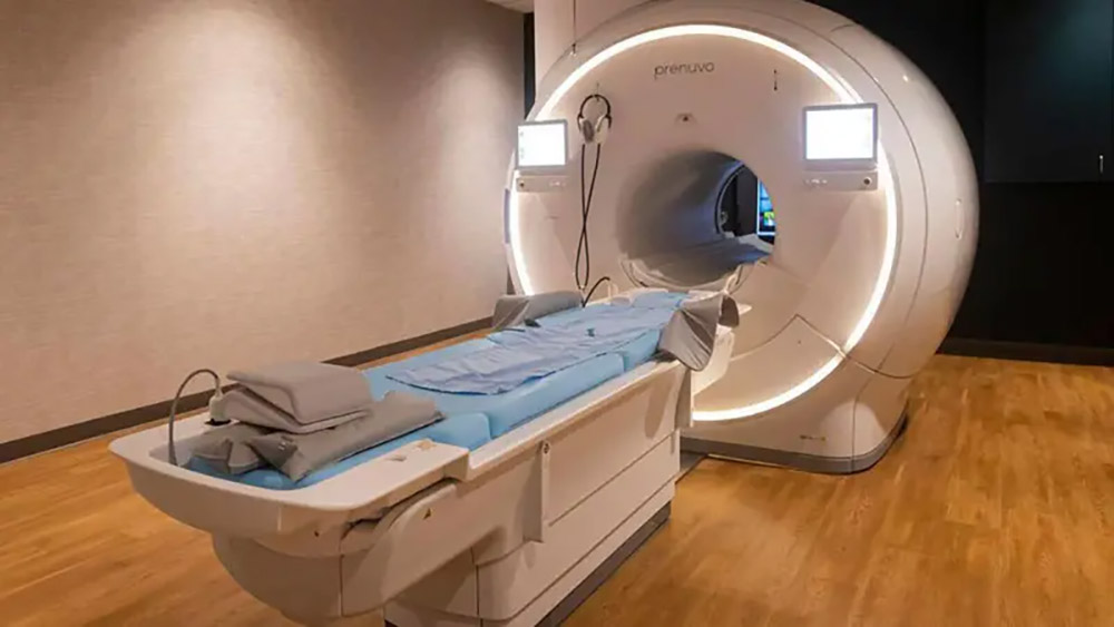 न्यूयोर्कमा एमआरआई मेसिनमा तानिएर एक व्यक्तिको मृत्यु