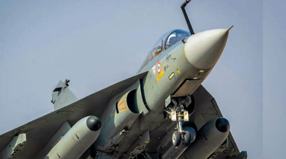 दुबई एयर शोमा भारतीय लडाकु विमान दुर्घटनाग्रस्त, पाइलटको मृत्यु