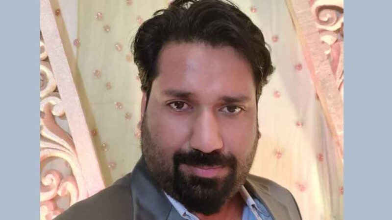 सेयर लगानीकर्ता दीपेन्द्र अग्रवाल पक्राउ