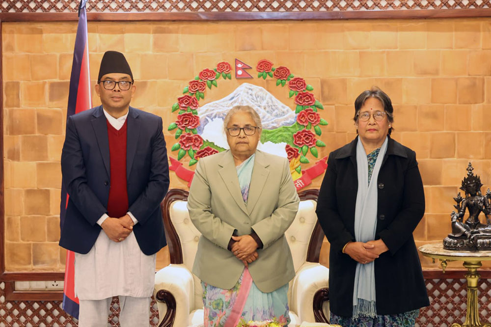 योजना आयोगका उपाध्यक्ष र सदस्यले लिए पद तथा गोपनीयताको शपथ