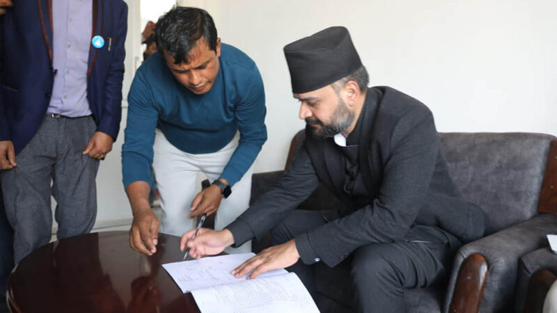 झापा–५ मा बालेनको उम्मेदवारी दर्ता