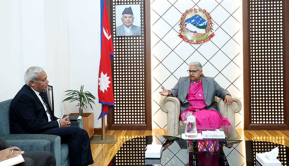 निर्वाचन सामग्री उपलब्ध गराएकोमा प्रधानमन्त्री कार्कीको भारतलाई धन्यवाद