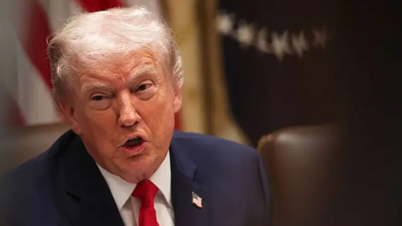 ट्रम्पले विश्वव्यापी भन्सार शुल्क १५ प्रतिशत पुर्‍याए