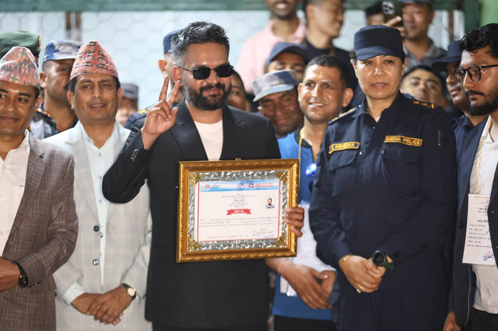 जितपछि बालेन शाहले बुझे प्रमाण पत्र