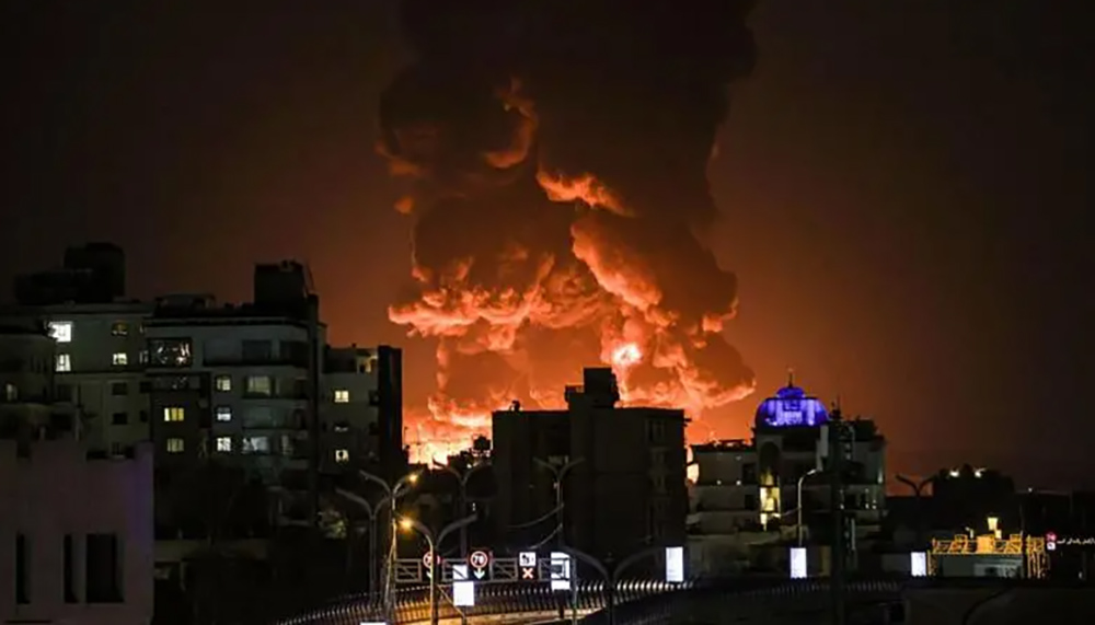 तेहरानमा इन्धन भण्डारण केन्द्रमा इजरायलको आक्रमण