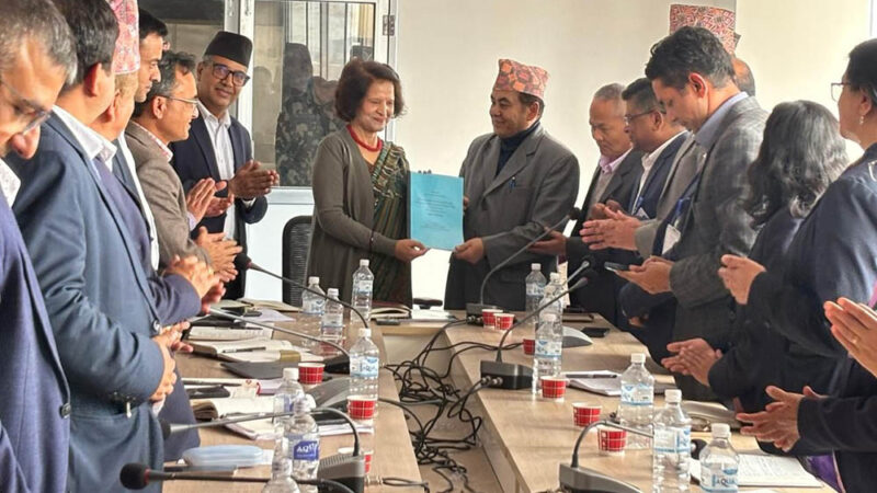 स्वास्थ्य मन्त्रालयको सार्वजनिक खरिद व्यवस्थापन बारे सुझाव दिन गठित कार्यदलले बुझायो प्रतिवेदन