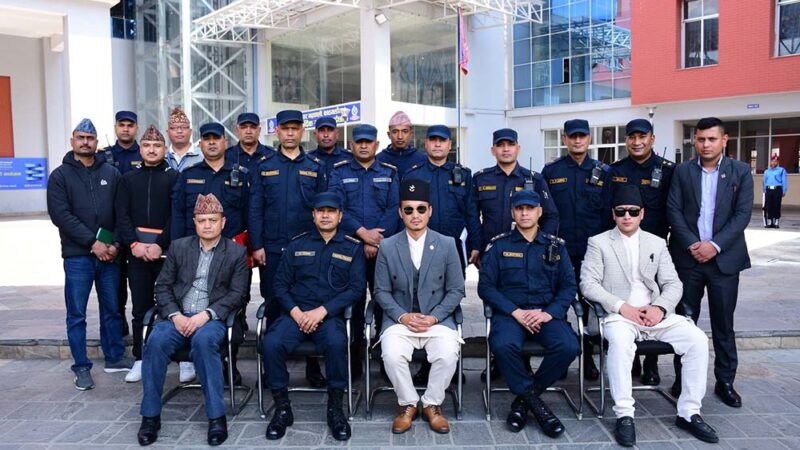 प्रहरी परिसर काठमाडौंको अवलोकनमा गृहमन्त्री गुरुङ