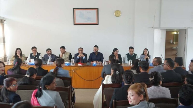रास्वपा सभापति रवि लामिछानेले मन्त्री र सांसदसँग थाले छलफल